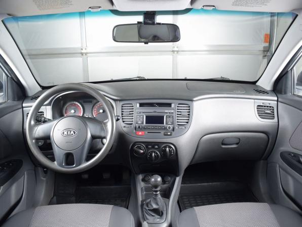 Kia Rio II Рестайлинг с пробегом 2009 года, цена 549 999 рублей, 189884 км, хэтчбек, Автокод Объявления