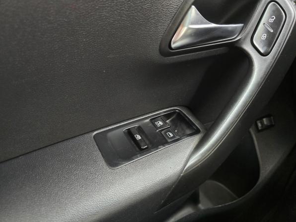 Volkswagen Polo V с пробегом 2012 года, цена 849 000 рублей, 185123 км, седан, Автокод Объявления