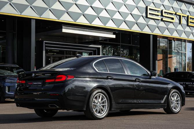 BMW 5 серии VII (G30/G31/G38) Рестайлинг с пробегом 2021 года, цена 2 848 000 рублей, 273713 км, седан, Автокод Объявления