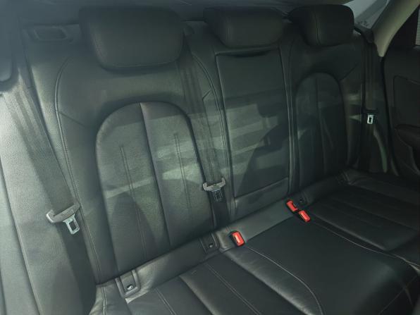 Audi A6 IV (C7) Рестайлинг с пробегом 2015 года, цена 1 569 000 рублей, 265500 км, седан, Автокод Объявления