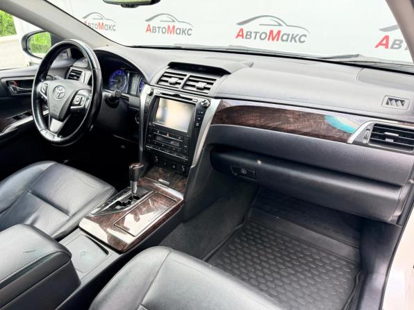 Toyota Camry VII (XV50) Рестайлинг с пробегом 2015 года, цена 2 040 000 рублей, 194646 км, седан, Автокод Объявления