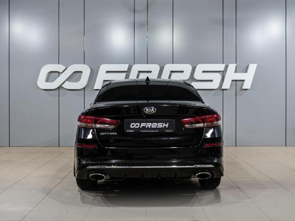 Kia Optima IV Рестайлинг с пробегом 2019 года, цена 1 999 000 рублей, 136984 км, седан, Автокод Объявления
