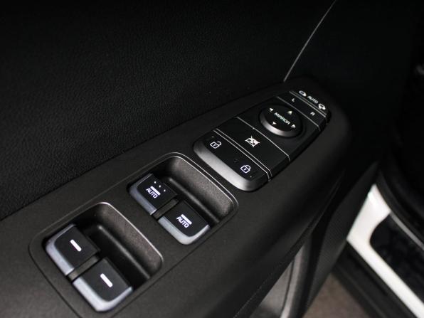 Kia Sportage IV Рестайлинг с пробегом 2021 года, цена 2 419 000 рублей, 85000 км, внедорожник, Автокод Объявления