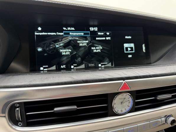 Genesis G90 I с пробегом 2019 года, цена 2 590 000 рублей, 238321 км, седан, Автокод Объявления
