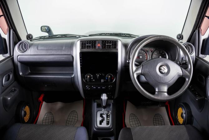 Suzuki Jimny III Рестайлинг 1 с пробегом 2012 года, цена 1 179 000 рублей, 187500 км, внедорожник, Автокод Объявления