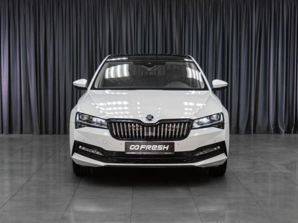 Skoda Superb III с пробегом 2015 года, цена 1 599 000 рублей, 177587 км, лифтбек, Автокод Объявления