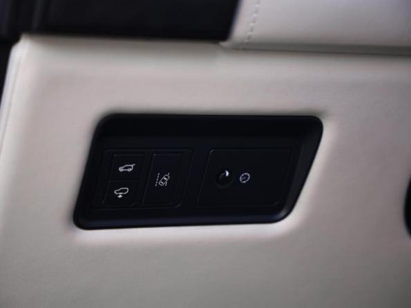 Land Rover Range Rover IV с пробегом 2016 года, цена 4 508 460 рублей, 112593 км, внедорожник, Автокод Объявления