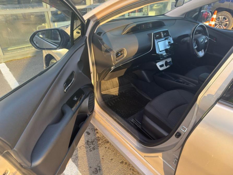 Toyota Prius IV (XW50) Санкт-Петербург  - изображение 9