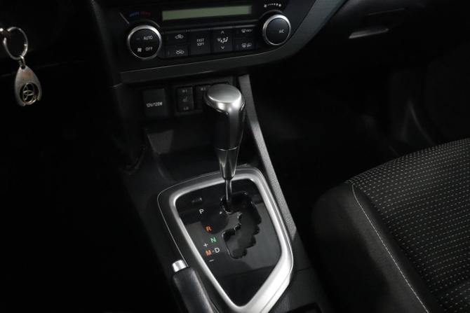 Toyota Auris II с пробегом 2013 года, цена 1 179 000 рублей, 118333 км, хэтчбек, Автокод Объявления