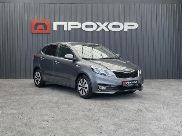 Kia Rio III Рестайлинг с пробегом 2017 года, цена 1 177 000 рублей, 57729 км, хэтчбек, Автокод Объявления