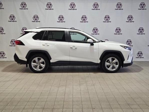 Toyota RAV4 V (XA50) с пробегом 2019 года, цена 2 336 000 рублей, 122634 км, внедорожник, Автокод Объявления