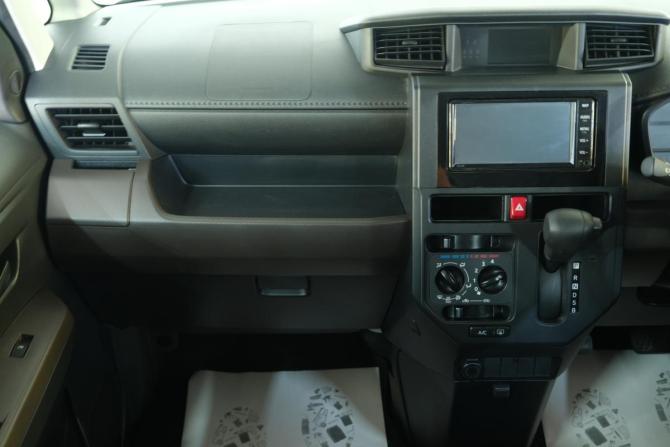 Toyota Roomy I Рестайлинг с пробегом 2021 года, цена 1 019 000 рублей, 67000 км, микровэн, Автокод Объявления