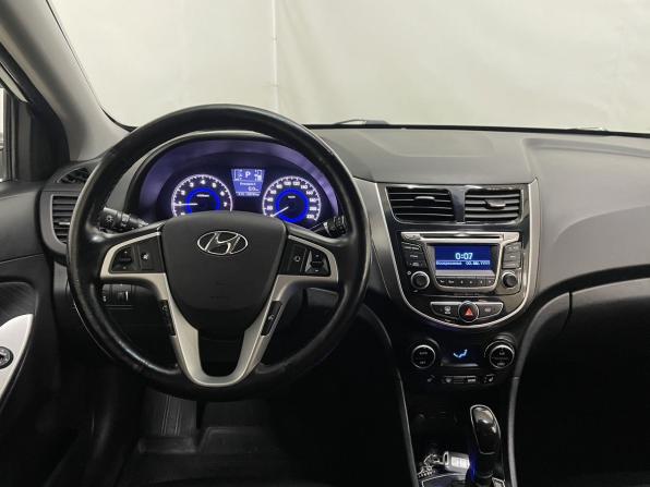 Hyundai Solaris I Рестайлинг с пробегом 2016 года, цена 1 020 000 рублей, 178747 км, седан, Автокод Объявления