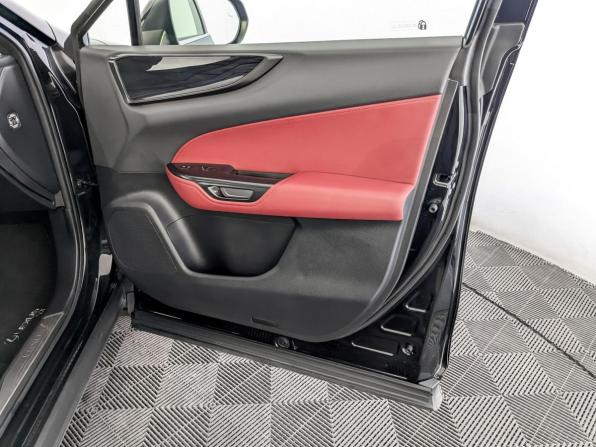 Lexus NX II с пробегом 2022 года, цена 5 500 000 рублей, 50296 км, внедорожник, Автокод Объявления