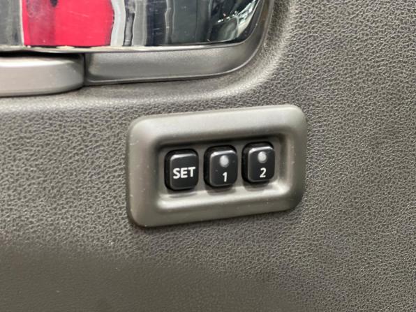 Nissan Pathfinder III Рестайлинг с пробегом 2013 года, цена 1 999 500 рублей, 167504 км, внедорожник, Автокод Объявления