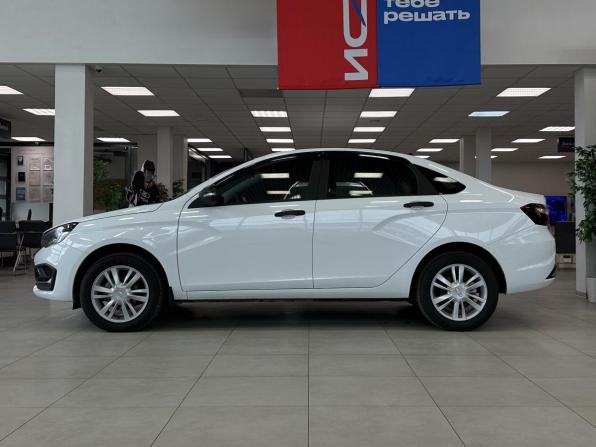 Lada (ВАЗ) Vesta I Рестайлинг (NG) с пробегом 2024 года, цена 1 300 000 рублей, 20000 км, седан, Автокод Объявления