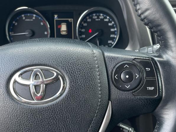 Toyota RAV4 IV (XA40) Рестайлинг с пробегом 2019 года, цена 2 760 000 рублей, 92000 км, внедорожник, Автокод Объявления