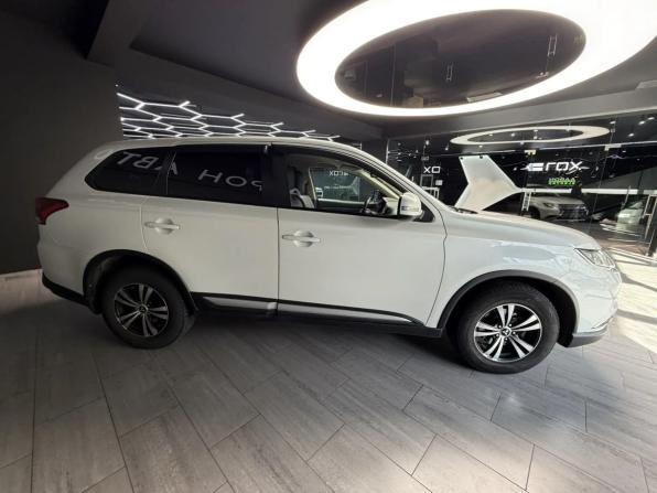 Mitsubishi Outlander III Рестайлинг 2 с пробегом 2016 года, цена 1 755 000 рублей, 132663 км, внедорожник, Автокод Объявления