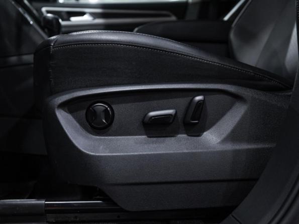 Volkswagen Teramont I с пробегом 2018 года, цена 3 799 700 рублей, 58220 км, внедорожник, Автокод Объявления