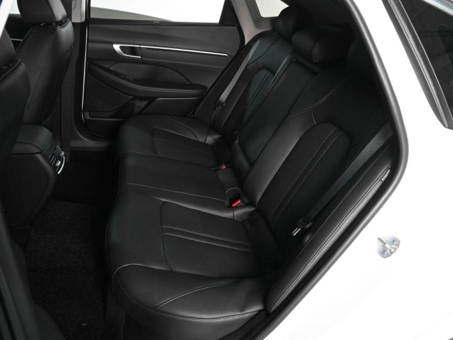 Hyundai Sonata VIII (DN8) Рестайлинг Ростов-на-Дону  - изображение 9
