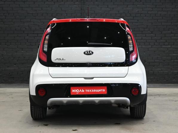 Kia Soul II Рестайлинг с пробегом 2017 года, цена 1 640 000 рублей, 115800 км, хэтчбек, Автокод Объявления