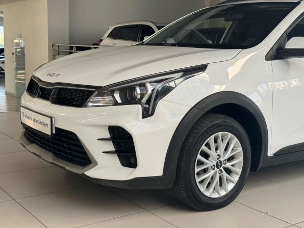Kia Rio IV Рестайлинг с пробегом 2022 года, цена 1 799 000 рублей, 72837 км, хэтчбек, Автокод Объявления