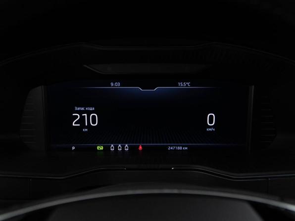 Skoda Superb III Рестайлинг с пробегом 2021 года, цена 2 050 077 рублей, 247188 км, лифтбек, Автокод Объявления