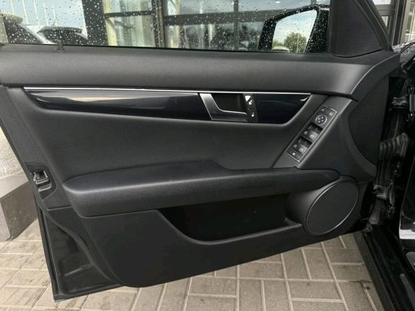 Mercedes-Benz C-Класс III (W204) Рестайлинг с пробегом 2012 года, цена 1 294 000 рублей, 194474 км, седан, Автокод Объявления
