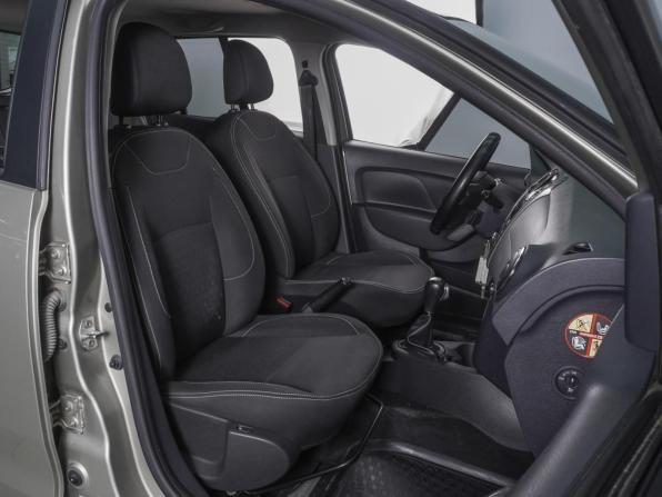 Renault Sandero II Рестайлинг с пробегом 2019 года, цена 1 195 000 рублей, 100982 км, хэтчбек, Автокод Объявления
