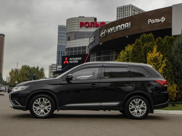 Mitsubishi Outlander III Рестайлинг 2 с пробегом 2015 года, цена 1 298 000 рублей, 293499 км, внедорожник, Автокод Объявления