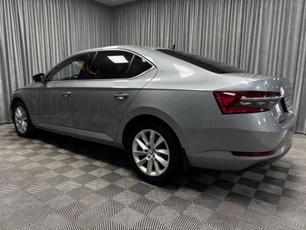 Skoda Superb III Рестайлинг с пробегом 2019 года, цена 2 700 000 рублей, 108063 км, лифтбек, Автокод Объявления