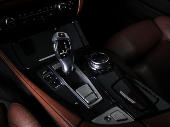 BMW 5 серии VI (F10/F11/F07) Рестайлинг с пробегом 2015 года, цена 2 350 000 рублей, 178000 км, седан, Автокод Объявления