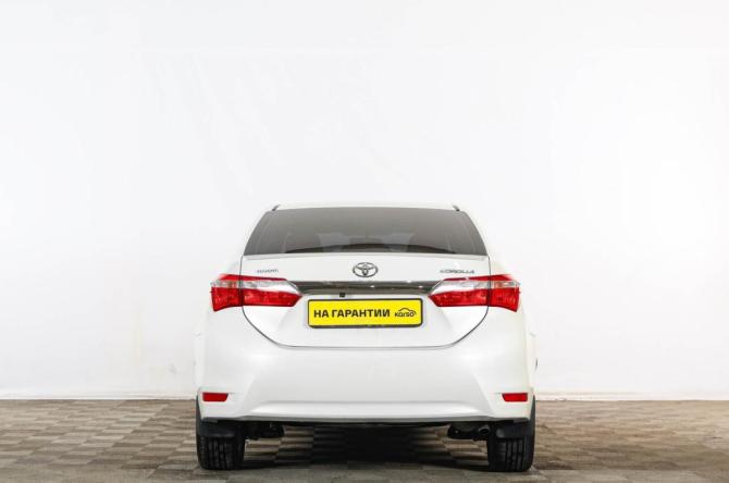 Toyota Corolla XI (E160 E170 E180) с пробегом 2013 года, цена 1 329 000 рублей, 171000 км, седан, Автокод Объявления