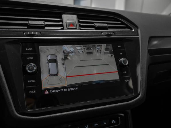 Volkswagen Tiguan II с пробегом 2017 года, цена 2 460 000 рублей, 134251 км, внедорожник, Автокод Объявления