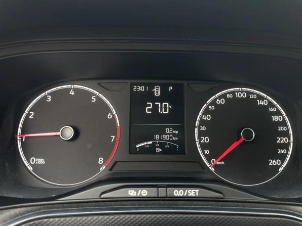 Volkswagen Polo VI с пробегом 2021 года, цена 1 370 000 рублей, 181235 км, лифтбек, Автокод Объявления
