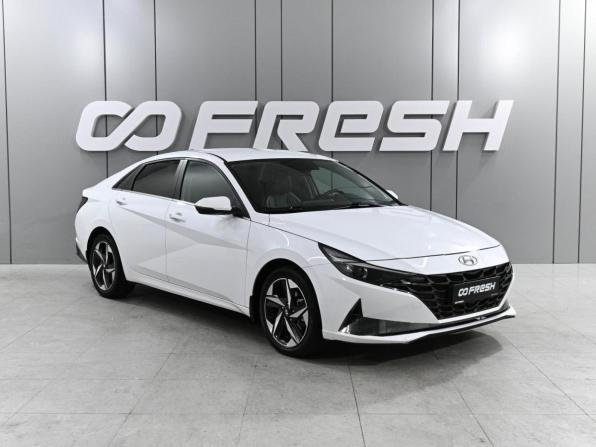 Hyundai Elantra VII (CN7) с пробегом 2022 года, цена 2 339 000 рублей, 38593 км, седан, Автокод Объявления
