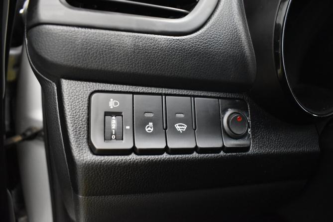 Kia Rio III Рестайлинг с пробегом 2016 года, цена 1 045 000 рублей, 78274 км, хэтчбек, Автокод Объявления