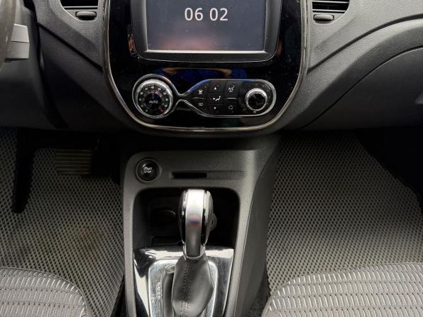 Renault Kaptur I с пробегом 2018 года, цена 1 750 000 рублей, 119087 км, внедорожник, Автокод Объявления