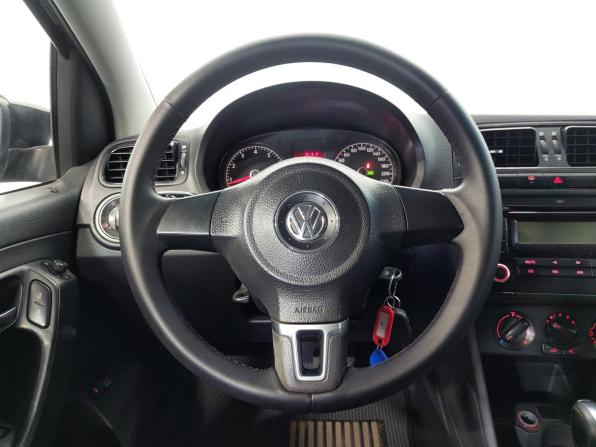 Volkswagen Polo V с пробегом 2012 года, цена 650 000 рублей, 208500 км, седан, Автокод Объявления