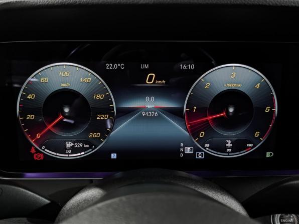 Mercedes-Benz E-Класс V (W213 S213 C238) Рестайлинг с пробегом 2021 года, цена 5 290 000 рублей, 94319 км, седан, Автокод Объявления