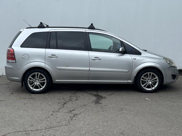 Opel Zafira B с пробегом 2007 года, цена 570 000 рублей, 128436 км, компактвэн, Автокод Объявления