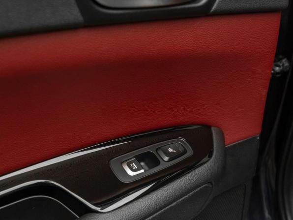 Kia Optima IV Рестайлинг с пробегом 2018 года, цена 2 390 000 рублей, 66757 км, седан, Автокод Объявления