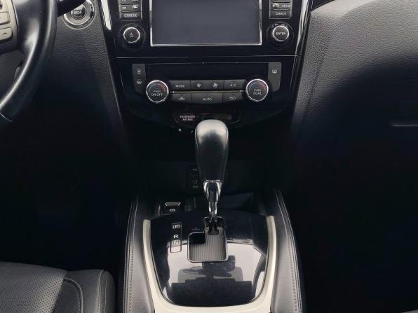 Nissan Qashqai II с пробегом 2015 года, цена 1 523 000 рублей, 168684 км, внедорожник, Автокод Объявления