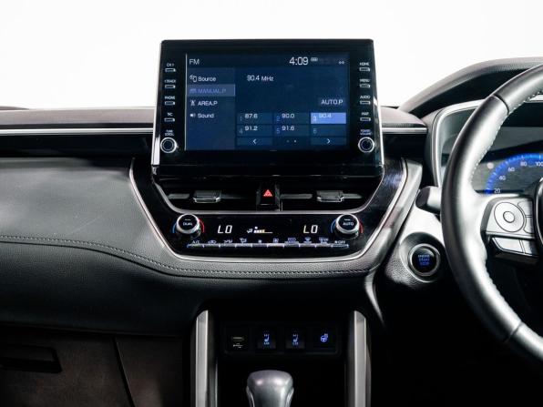 Toyota Corolla Cross I с пробегом 2023 года, цена 3 040 000 рублей, 32930 км, внедорожник, Автокод Объявления