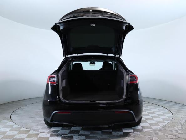 Tesla Model Y I с пробегом 2023 года, цена 4 900 000 рублей, 55521 км, внедорожник, Автокод Объявления