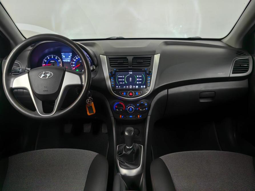 Hyundai Solaris I Москва  - изображение 6