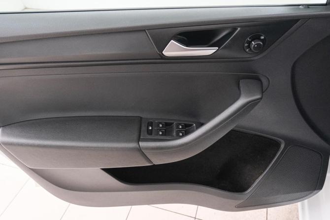 Volkswagen Polo VI с пробегом 2020 года, цена 1 259 000 рублей, 144966 км, лифтбек, Автокод Объявления