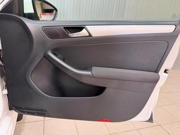 Volkswagen Jetta VI с пробегом 2012 года, цена 750 000 рублей, 182228 км, седан, Автокод Объявления
