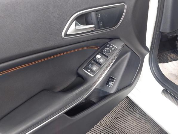 Mercedes-Benz CLA I (C117 X117) с пробегом 2015 года, цена 1 700 000 рублей, 131000 км, седан, Автокод Объявления