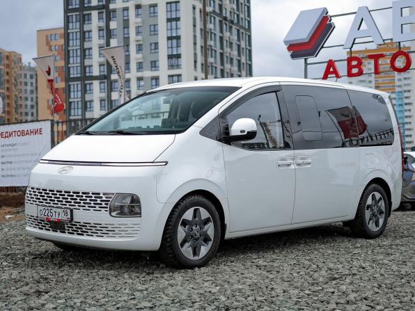 Hyundai Staria I с пробегом 2021 года, цена 4 550 000 рублей, 28270 км, минивэн, Автокод Объявления